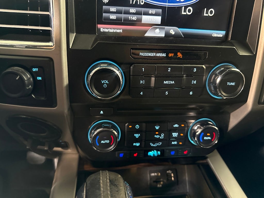 Thumbnail: 2015 Ford F-150 - 29