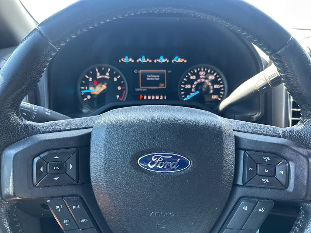 Thumbnail: 2015 Ford F-150 - 32