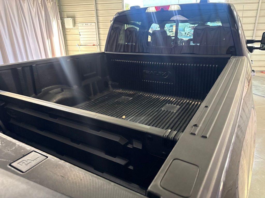 2022 Ford F-150 Lariat - Photo 18