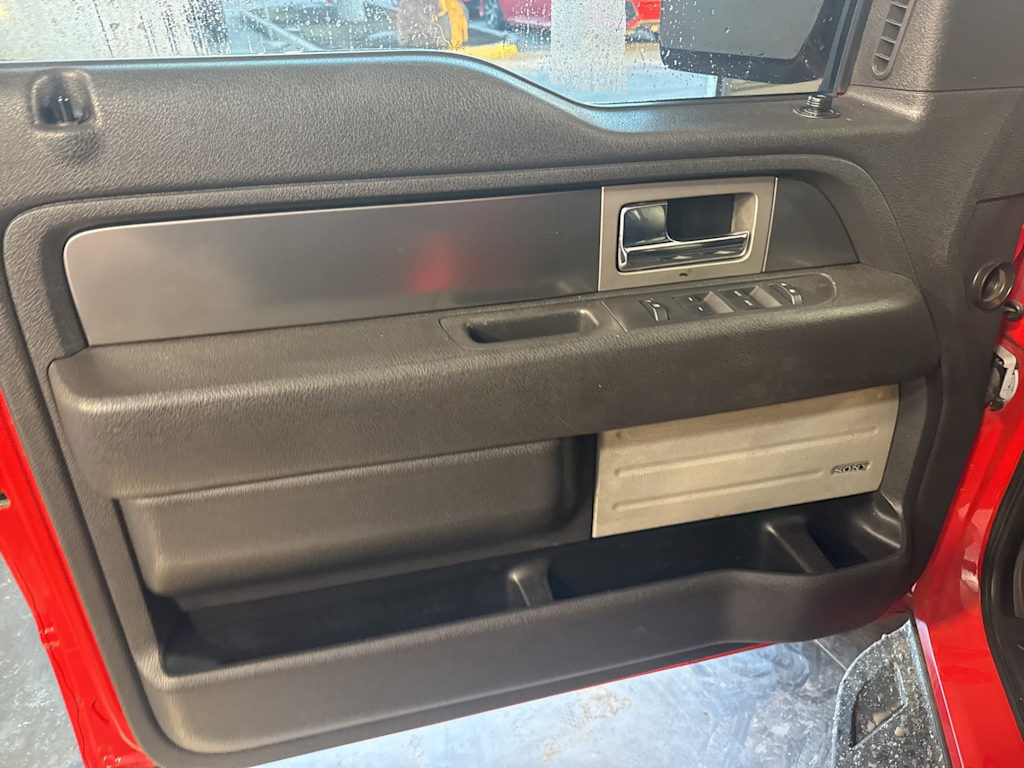 Thumbnail: 2014 Ford F-150 - 21