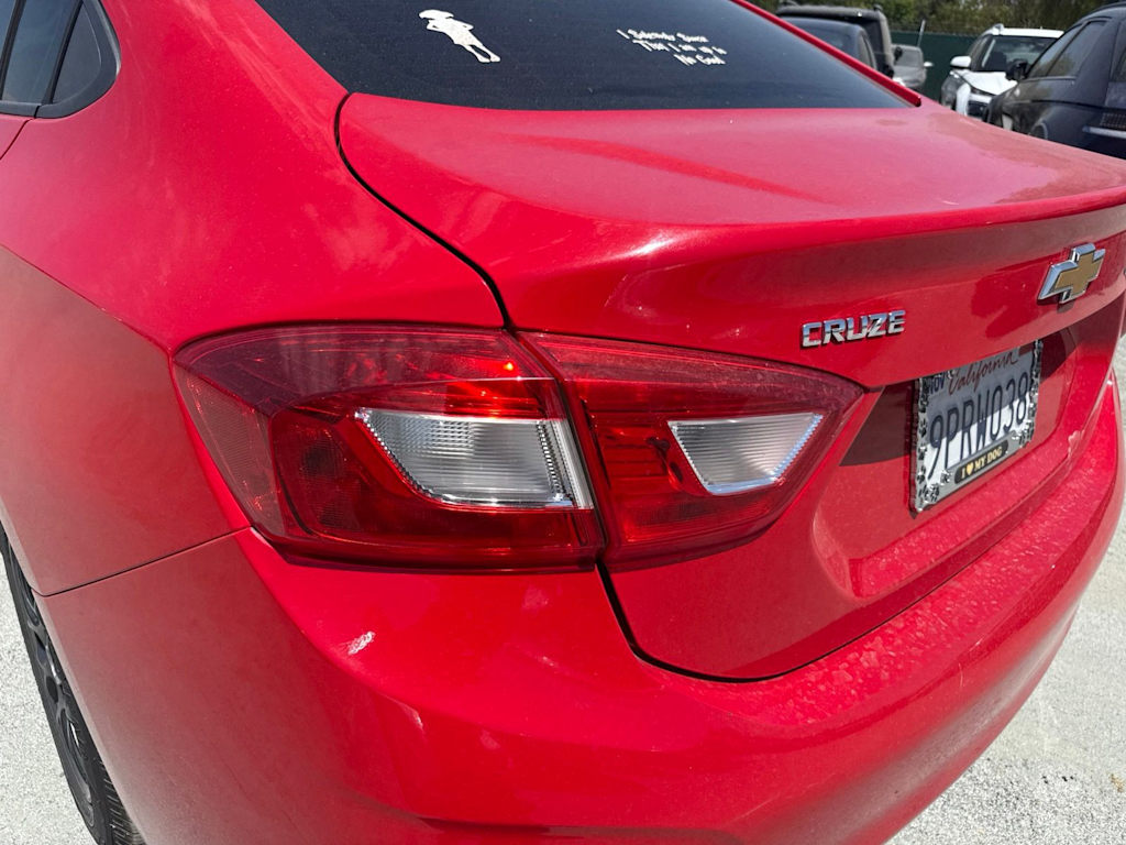 Thumbnail: 2016 Chevrolet Cruze - 18
