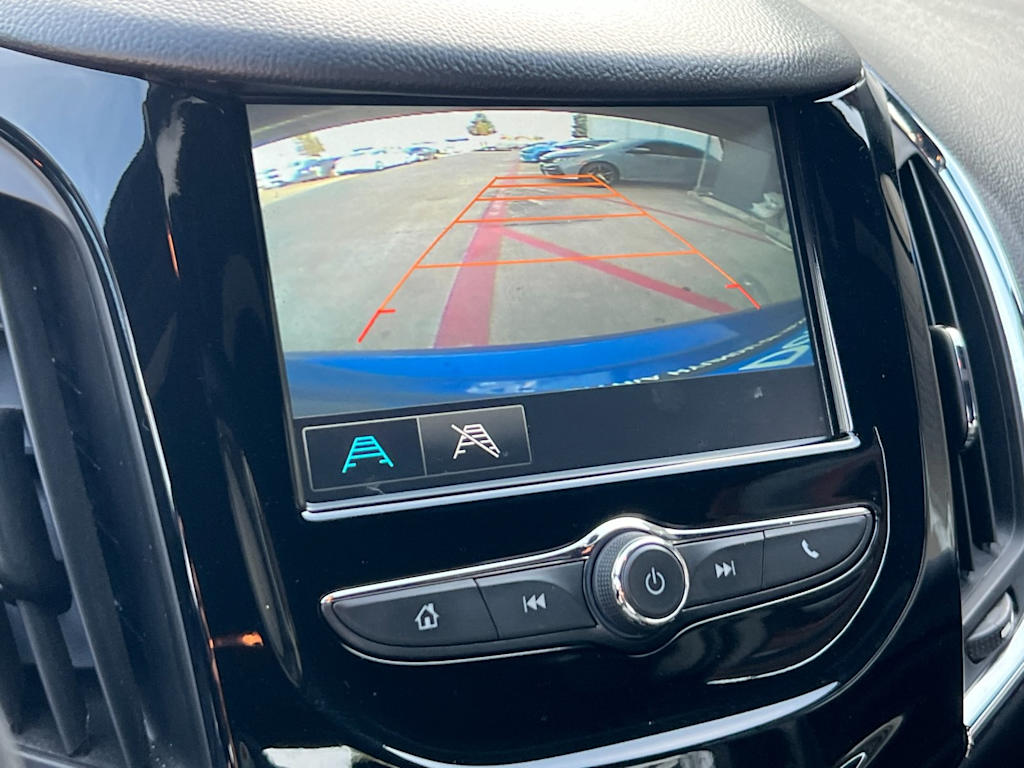 Thumbnail: 2017 Chevrolet Cruze - 24