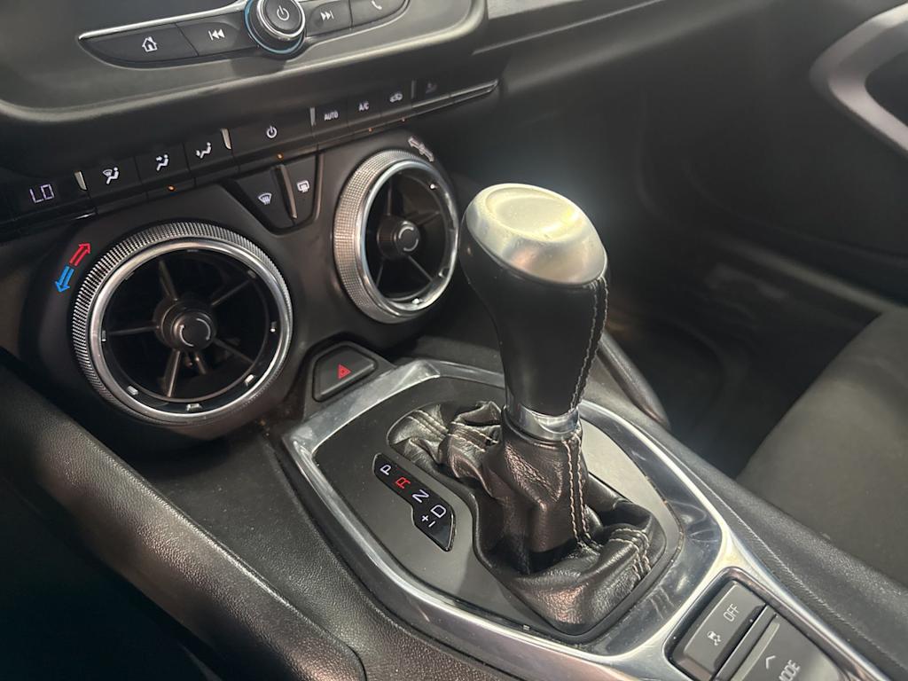 Thumbnail: 2019 Chevrolet Camaro - 10
