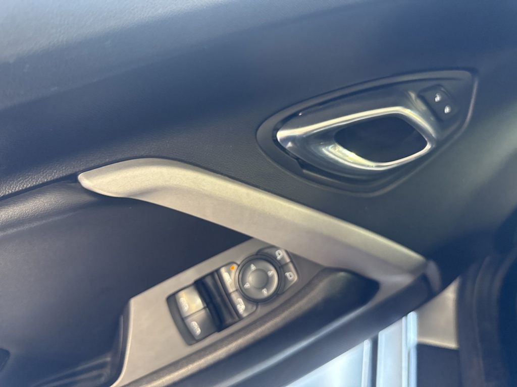 Thumbnail: 2019 Chevrolet Camaro - 20