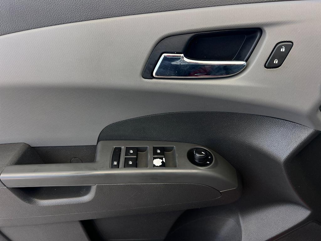 Thumbnail: 2017 Chevrolet Sonic - 22