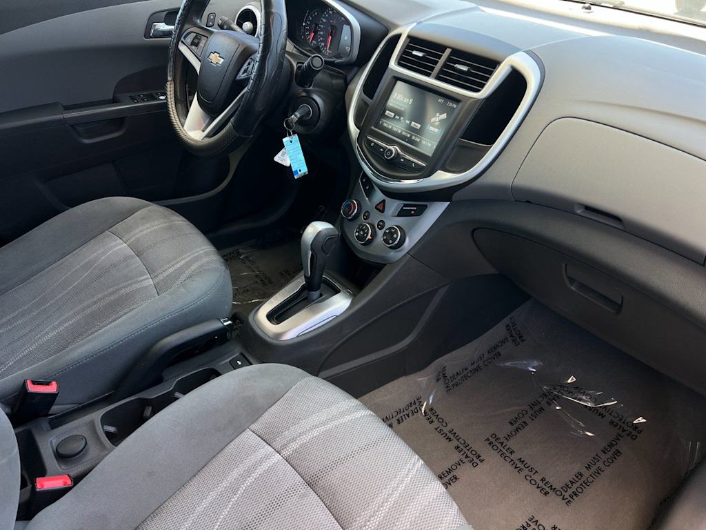 Thumbnail: 2017 Chevrolet Sonic - 13