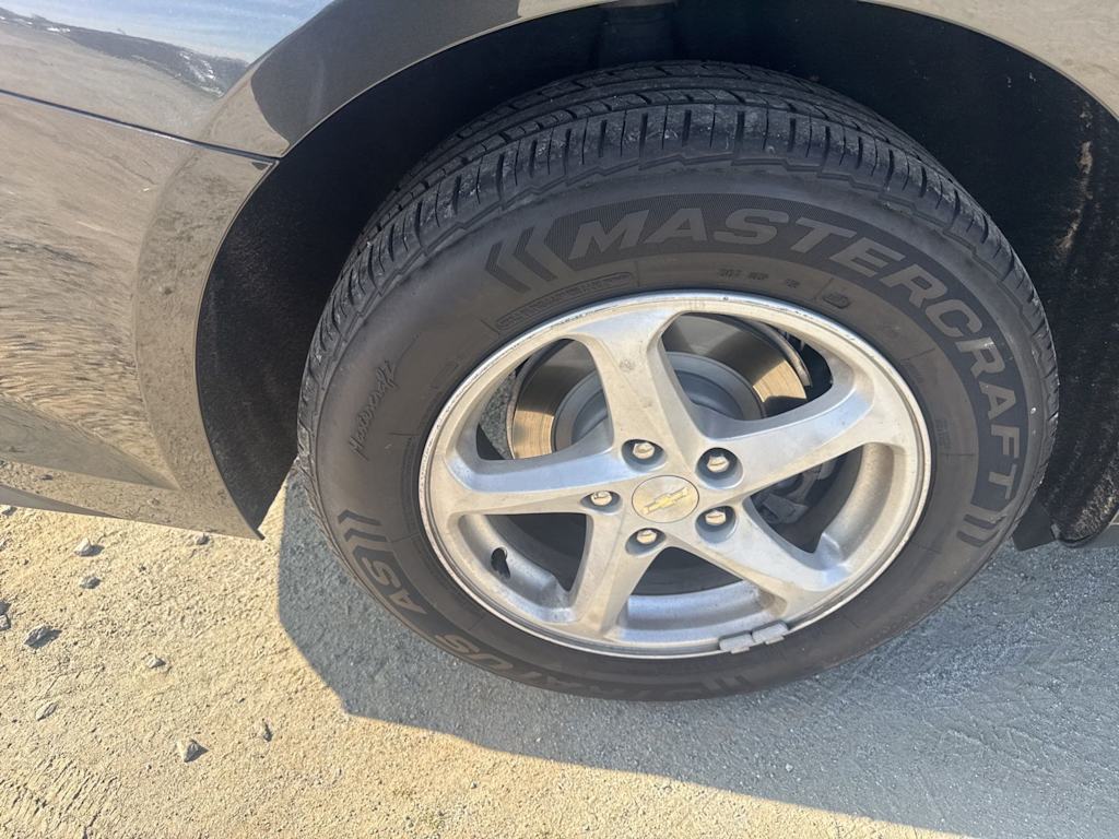 Thumbnail: 2017 Chevrolet Malibu - 7