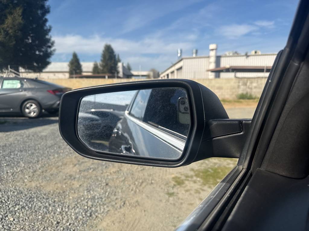 Thumbnail: 2017 Chevrolet Malibu - 27