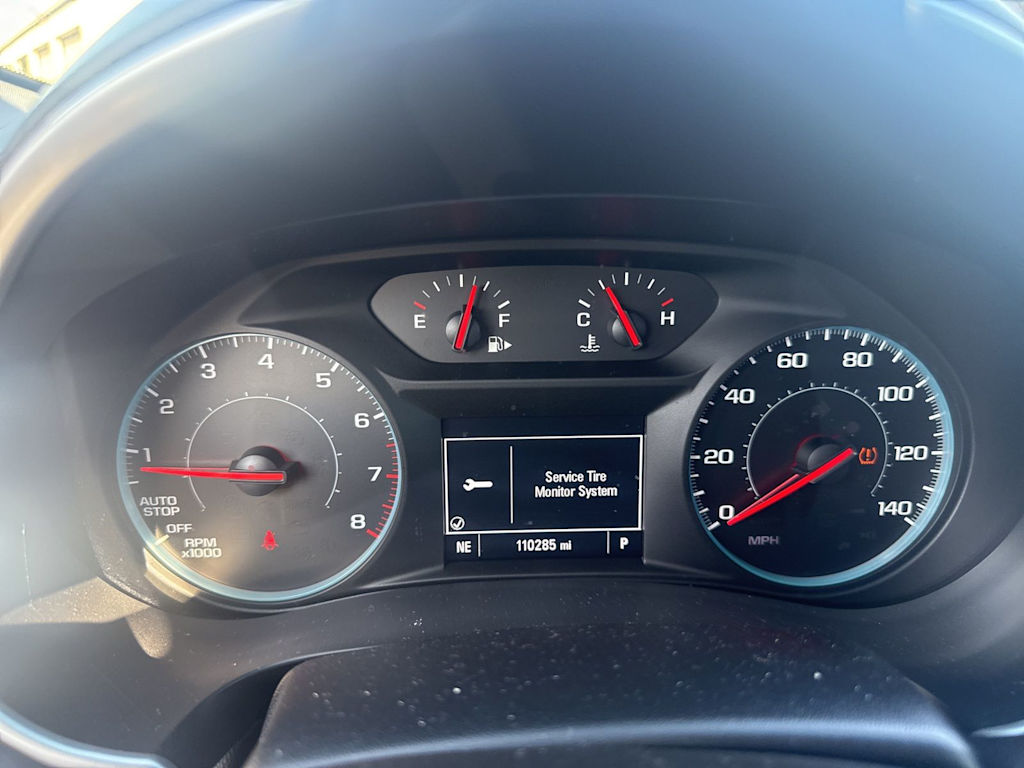 Thumbnail: 2017 Chevrolet Malibu - 12