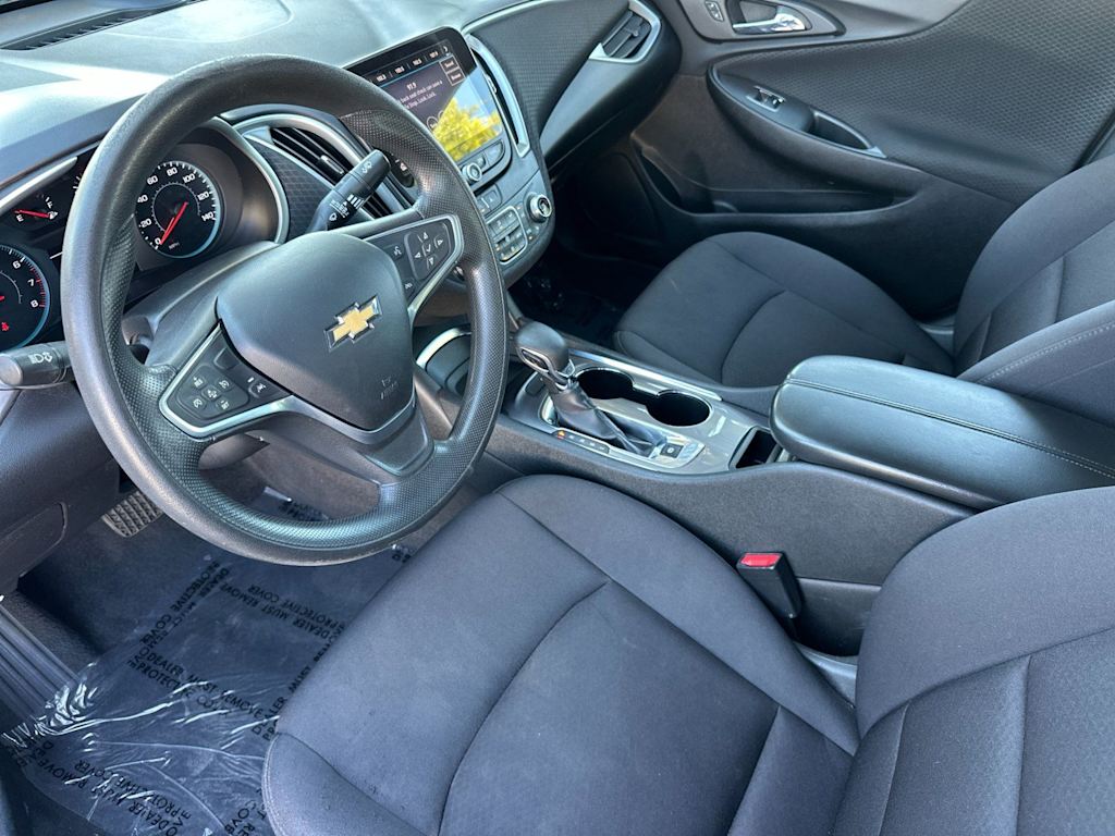 Thumbnail: 2023 Chevrolet Malibu - 9