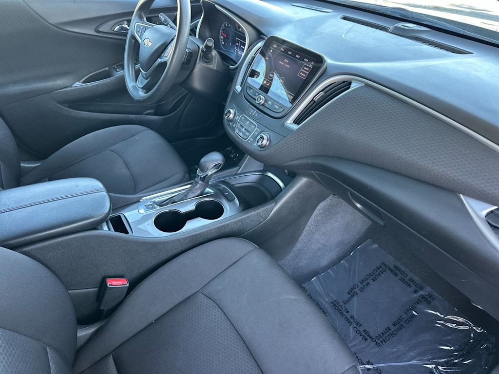 Thumbnail: 2023 Chevrolet Malibu - 13