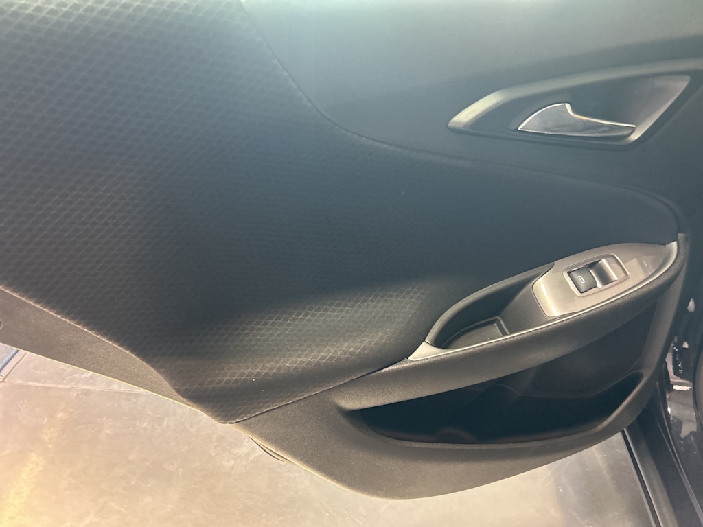 Thumbnail: 2023 Chevrolet Malibu - 26