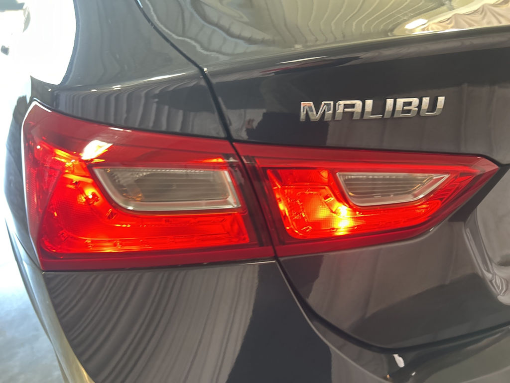 Thumbnail: 2023 Chevrolet Malibu - 22