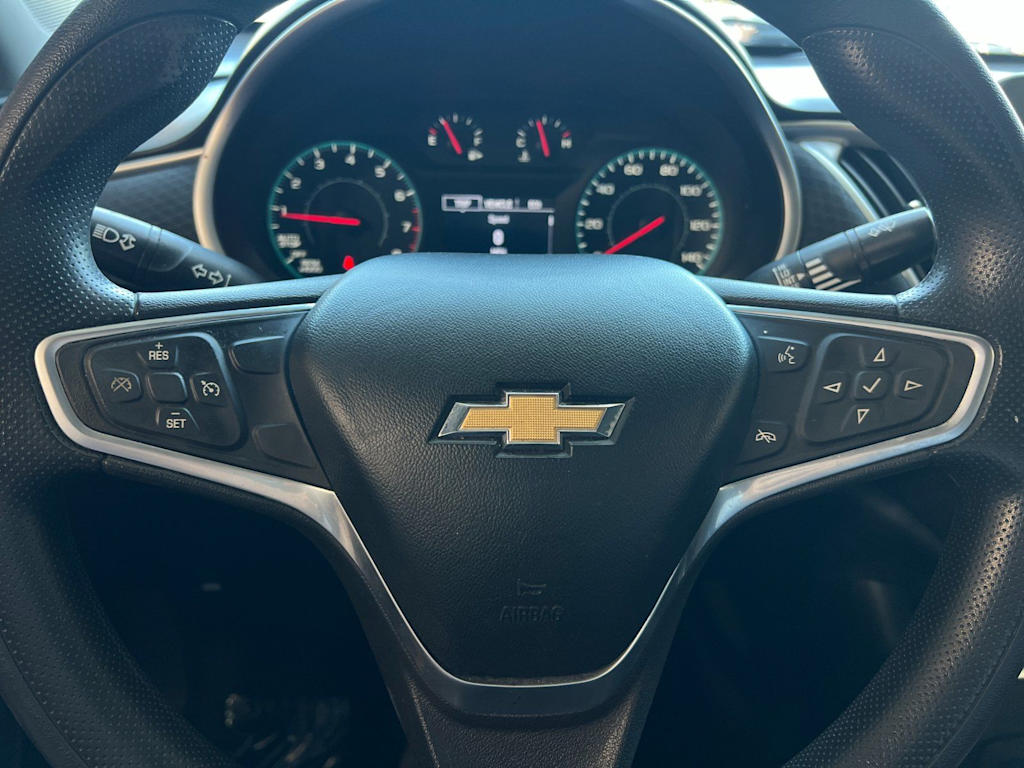 Thumbnail: 2022 Chevrolet Malibu - 27