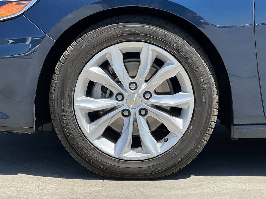 Thumbnail: 2022 Chevrolet Malibu - 8