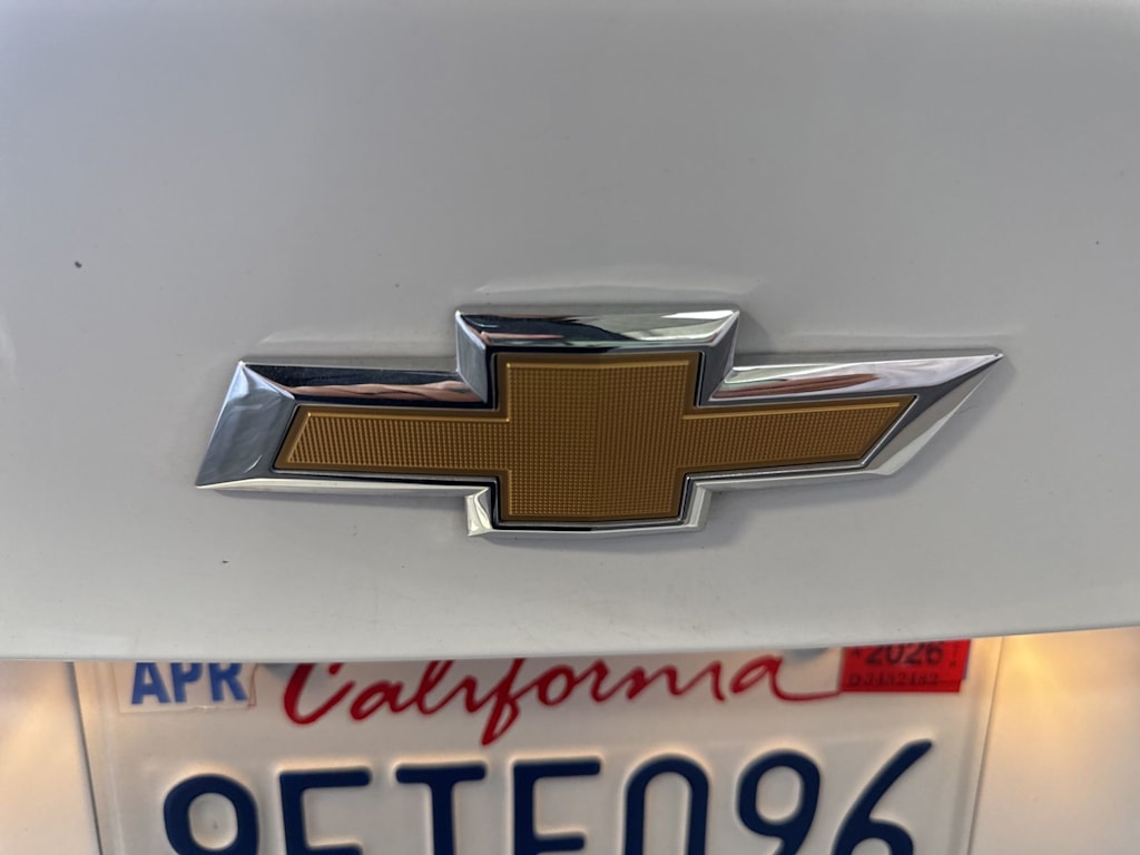 Thumbnail: 2023 Chevrolet Malibu - 19