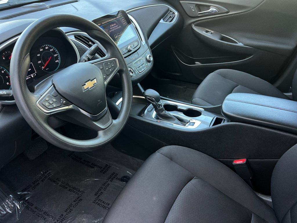 Thumbnail: 2024 Chevrolet Malibu - 9