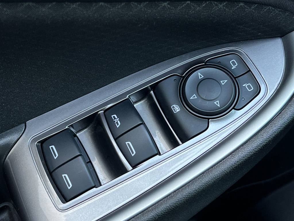 Thumbnail: 2024 Chevrolet Malibu - 22