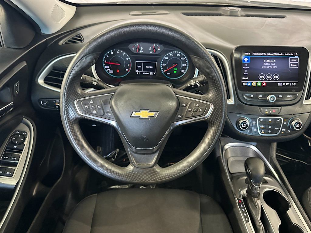 Thumbnail: 2024 Chevrolet Malibu - 12