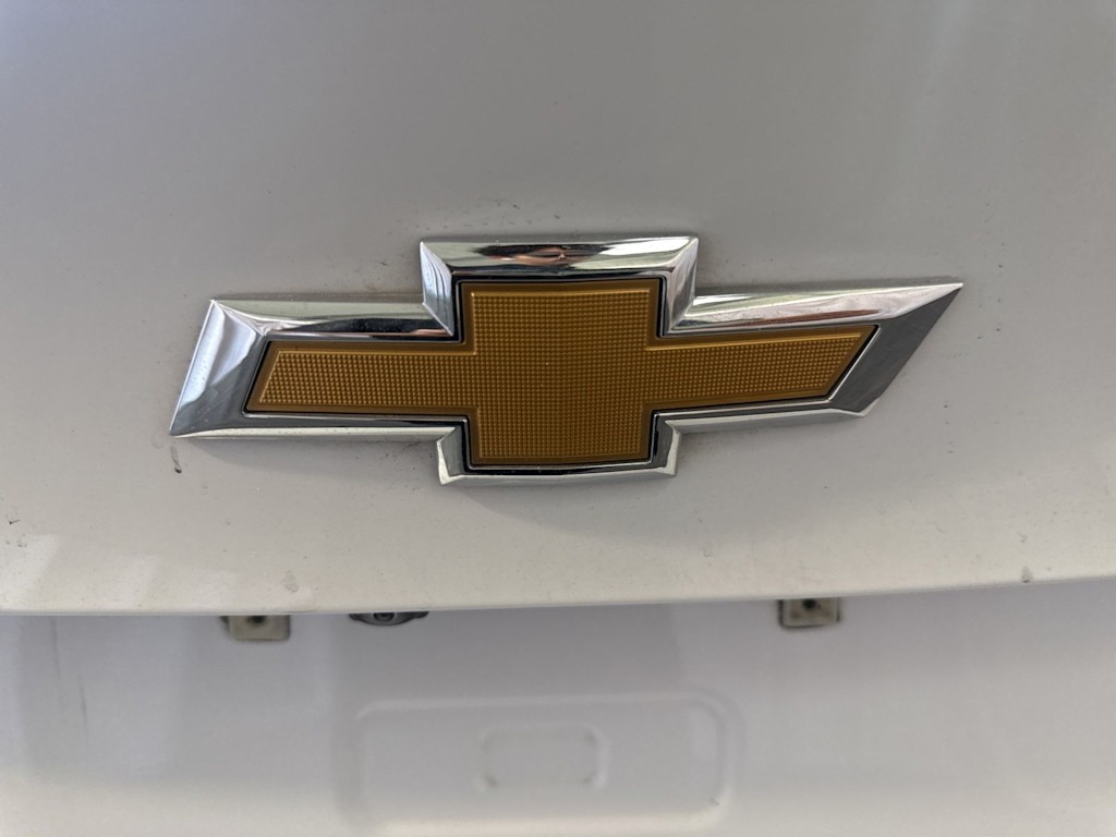 Thumbnail: 2023 Chevrolet Malibu - 21