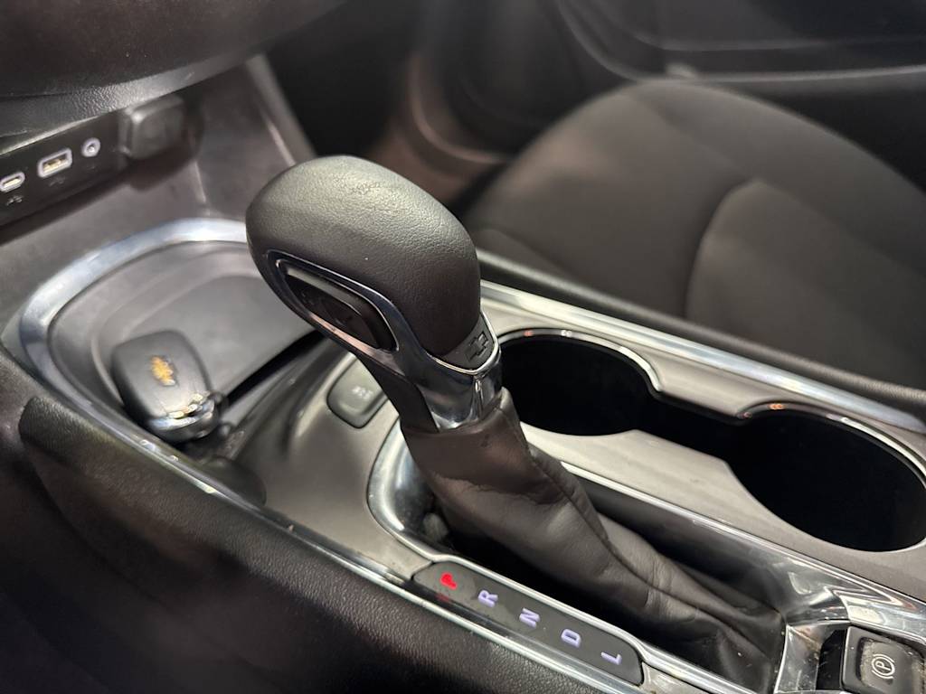 Thumbnail: 2023 Chevrolet Malibu - 11