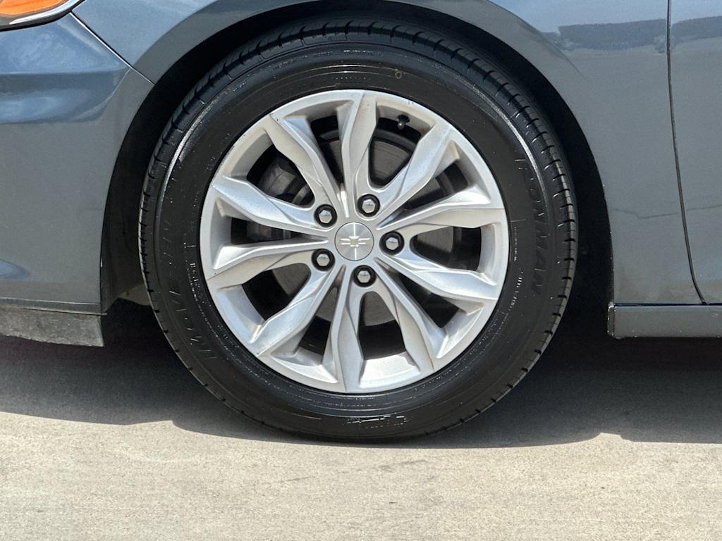 Thumbnail: 2019 Chevrolet Malibu - 8