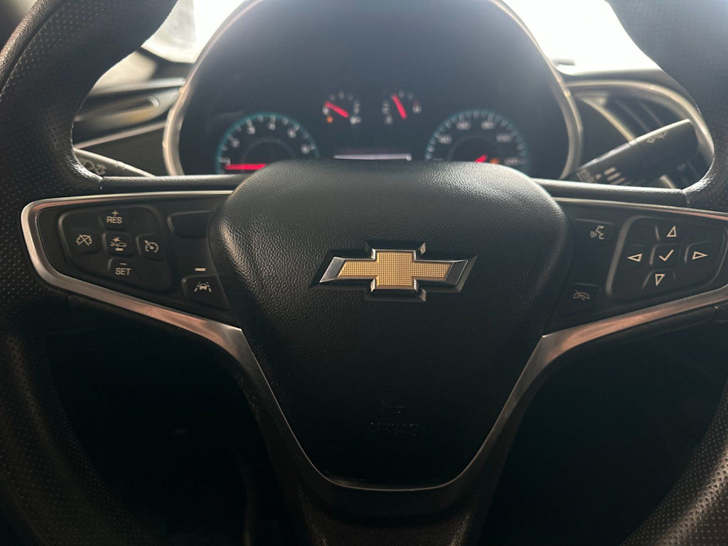 Thumbnail: 2019 Chevrolet Malibu - 27