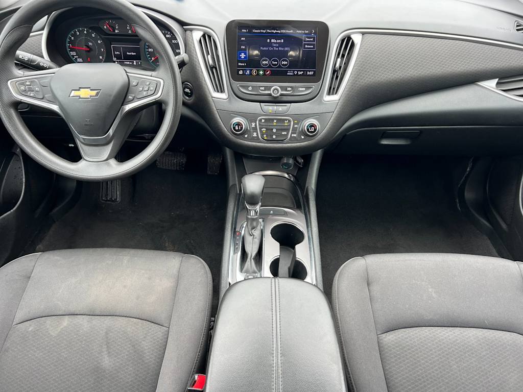 2022 Chevrolet Malibu LT 2