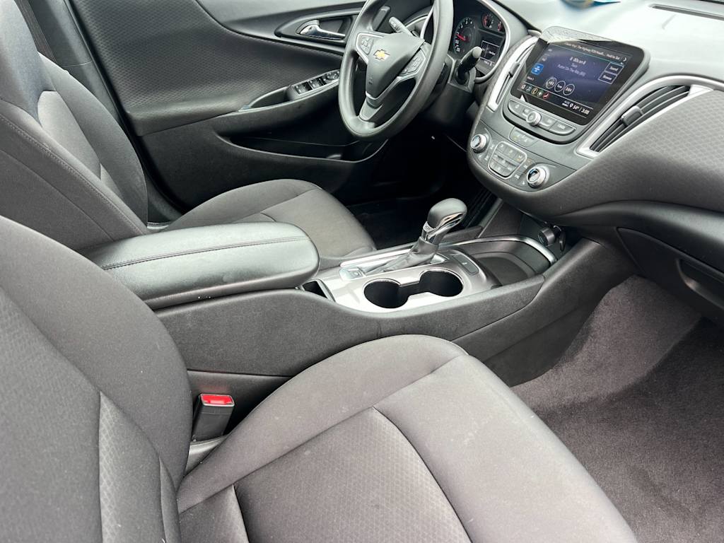 2022 Chevrolet Malibu LT 10