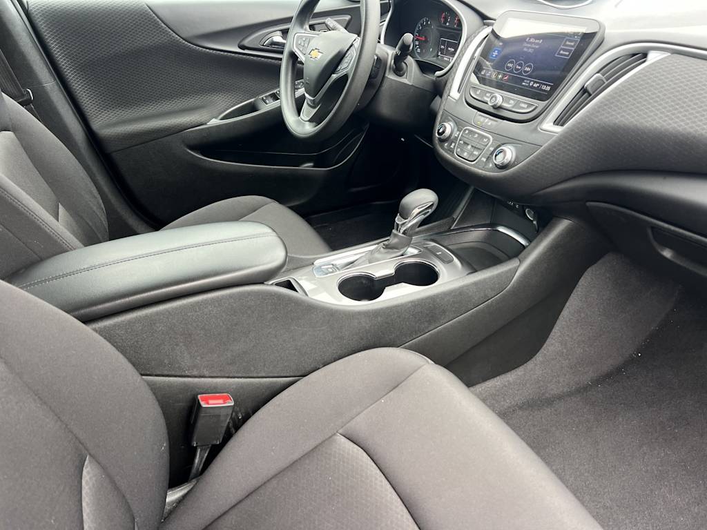 Thumbnail: 2023 Chevrolet Malibu - 12