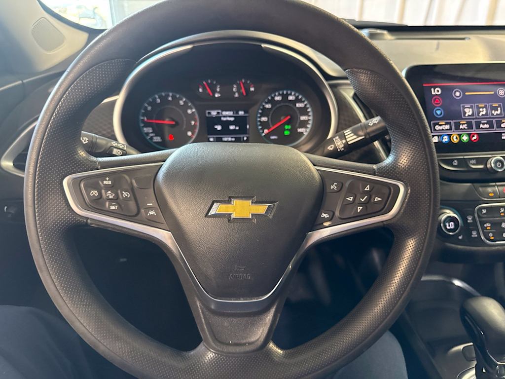 Thumbnail: 2023 Chevrolet Malibu - 2