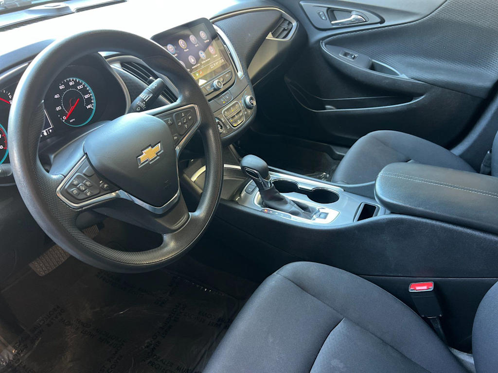 Thumbnail: 2024 Chevrolet Malibu - 9