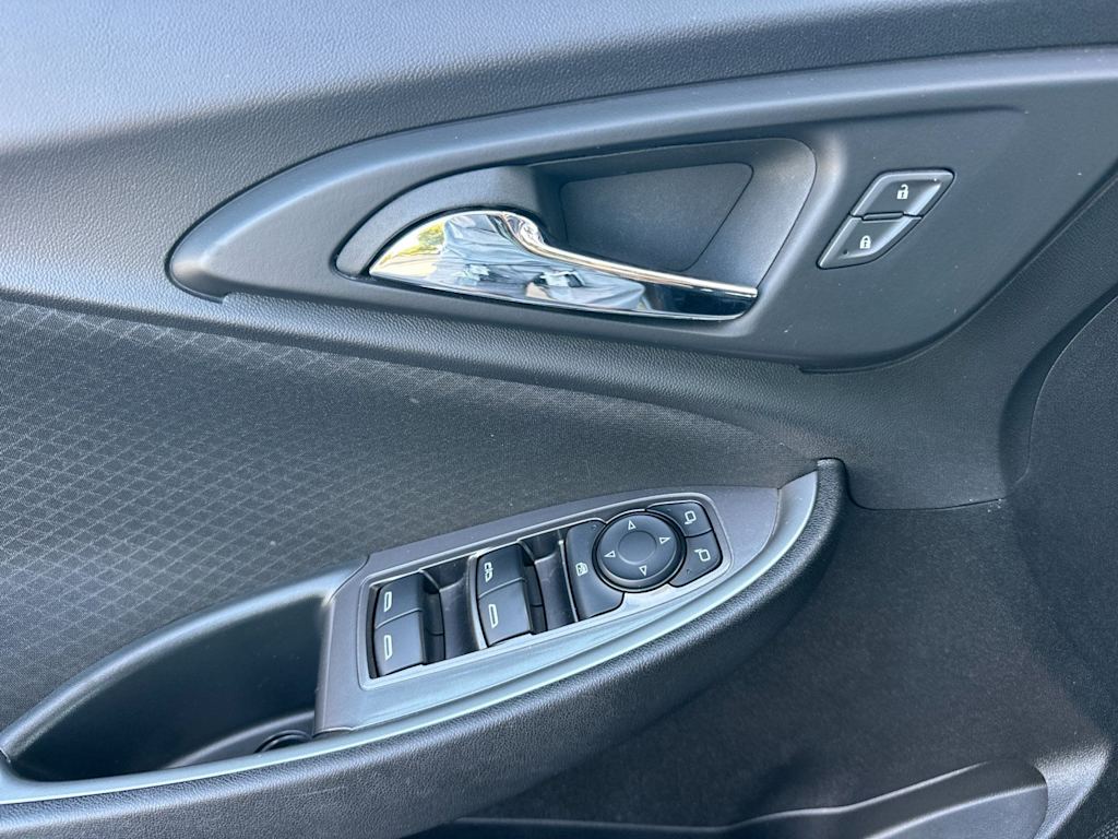 Thumbnail: 2025 Chevrolet Malibu - 22