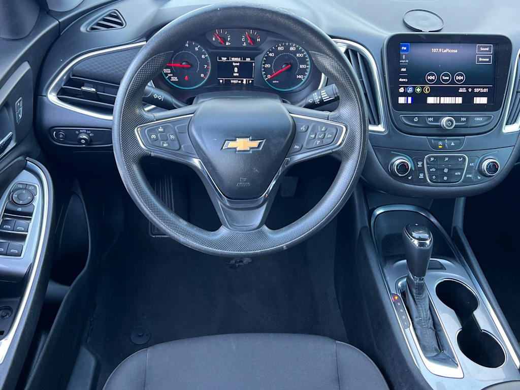 Thumbnail: 2020 Chevrolet Malibu - 12