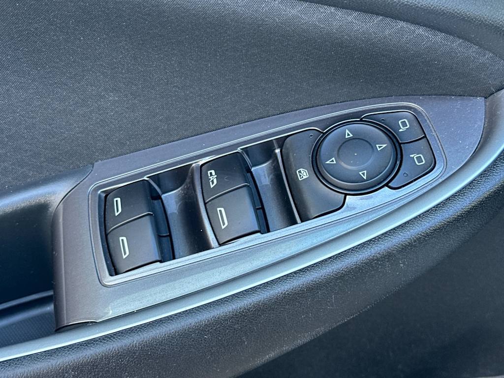 Thumbnail: 2022 Chevrolet Malibu - 23