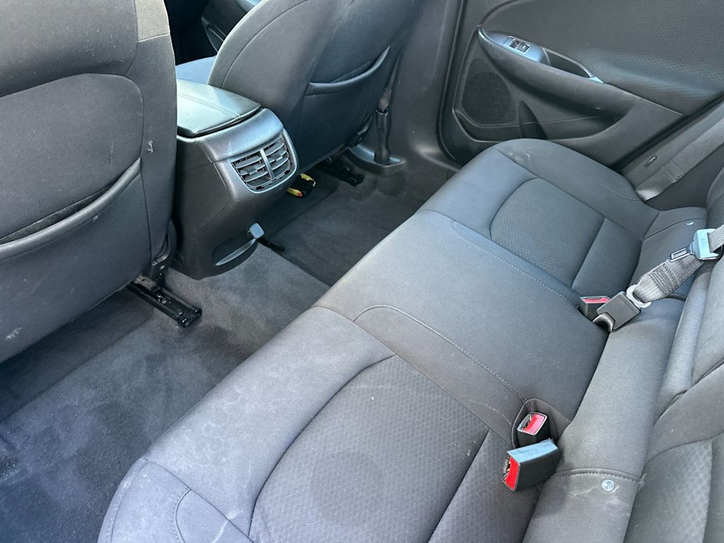 Thumbnail: 2022 Chevrolet Malibu - 11