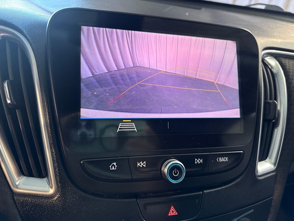 Thumbnail: 2019 Chevrolet Malibu - 31