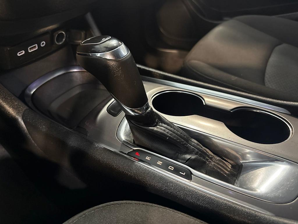 Thumbnail: 2019 Chevrolet Malibu - 12