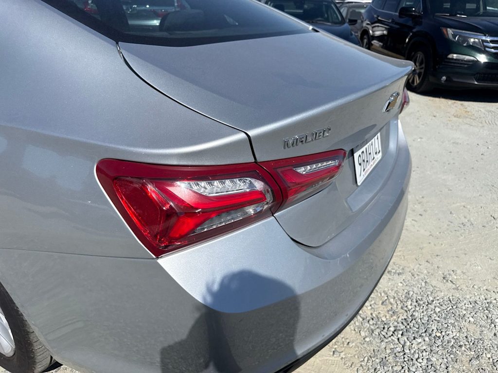 Thumbnail: 2022 Chevrolet Malibu - 18