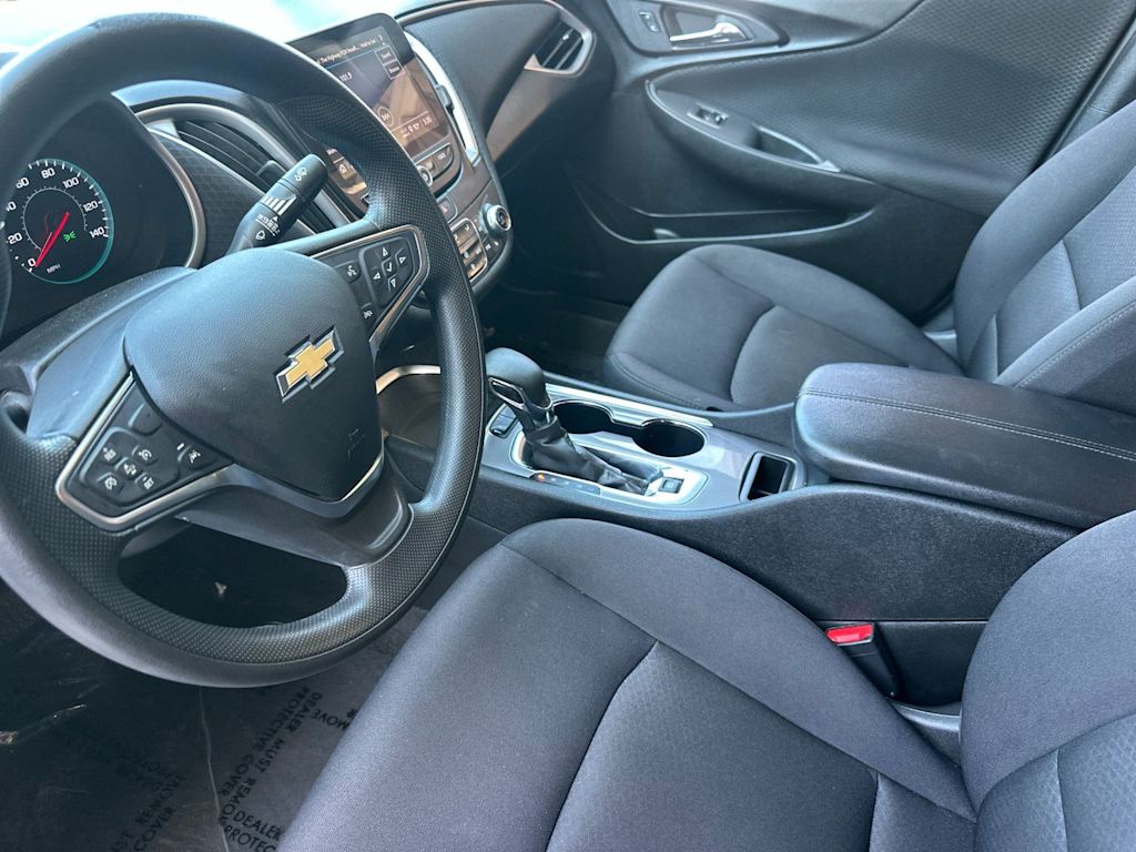 Thumbnail: 2024 Chevrolet Malibu - 8