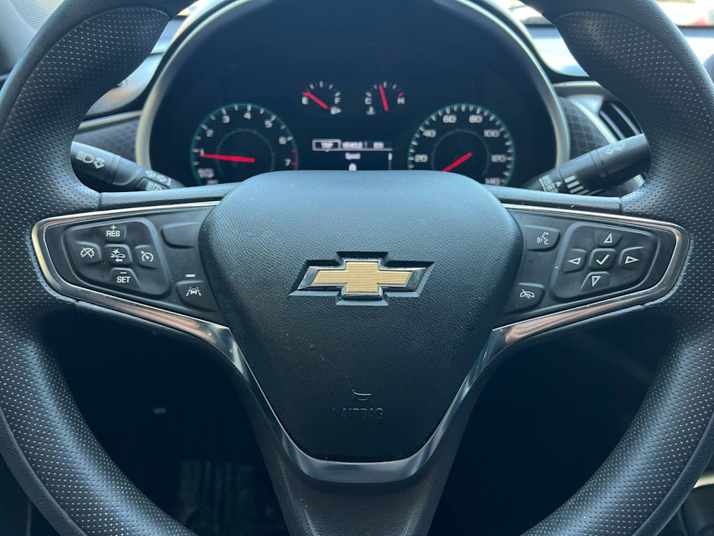 Thumbnail: 2023 Chevrolet Malibu - 27