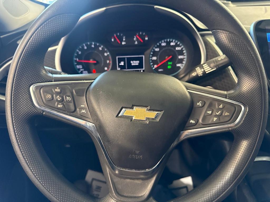 Thumbnail: 2023 Chevrolet Malibu - 27