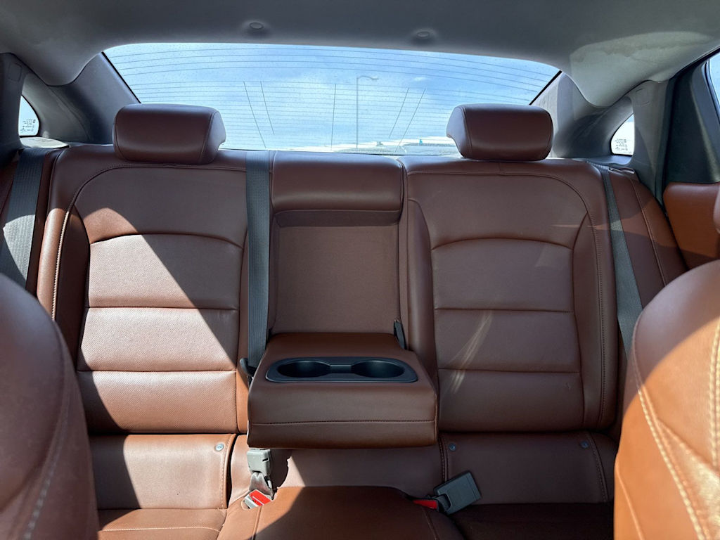 Thumbnail: 2016 Chevrolet Malibu - 25