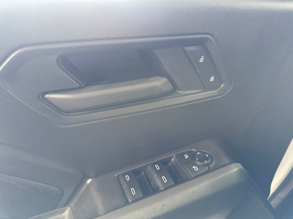 Thumbnail: 2024 Chevrolet Colorado - 21