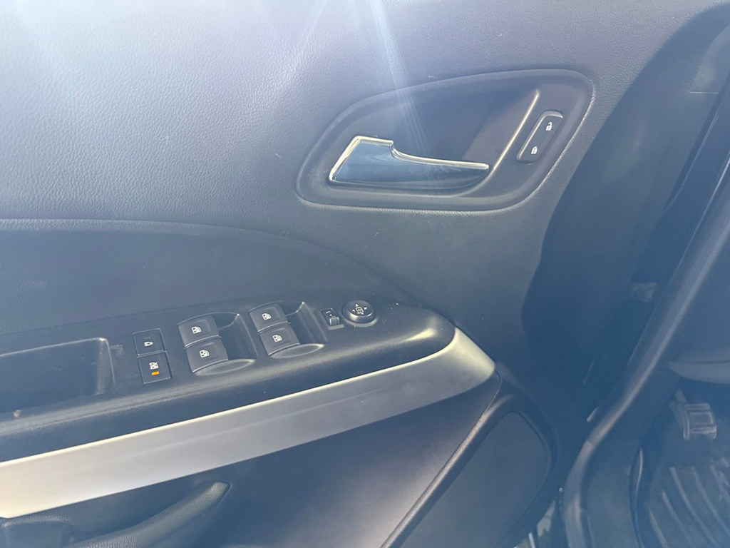 Thumbnail: 2020 Chevrolet Colorado - 24