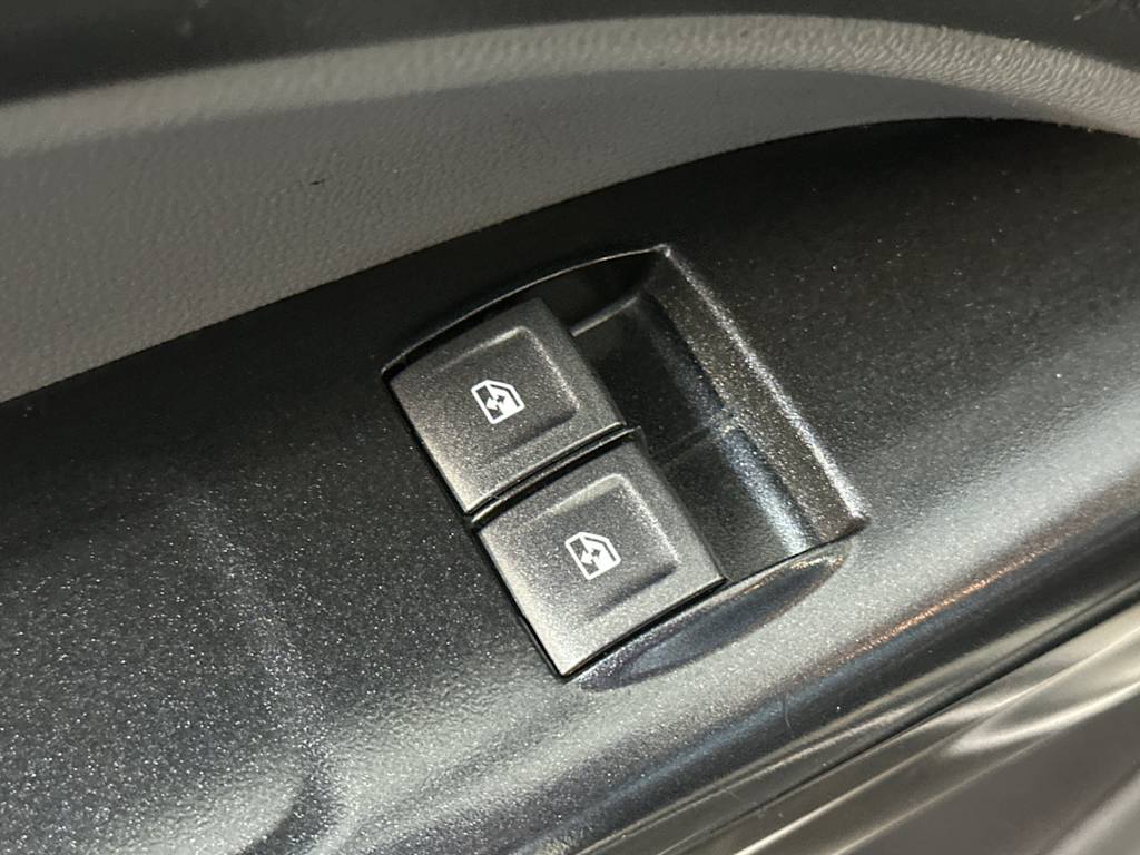 Thumbnail: 2019 Chevrolet Colorado - 22