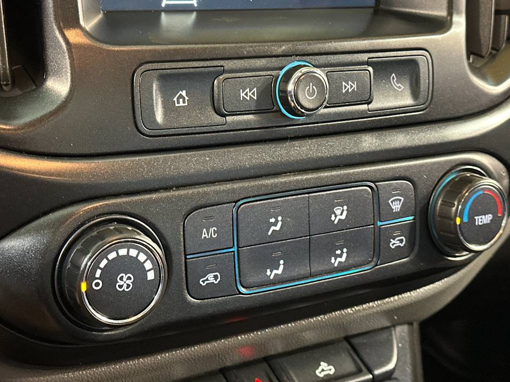 Thumbnail: 2019 Chevrolet Colorado - 25