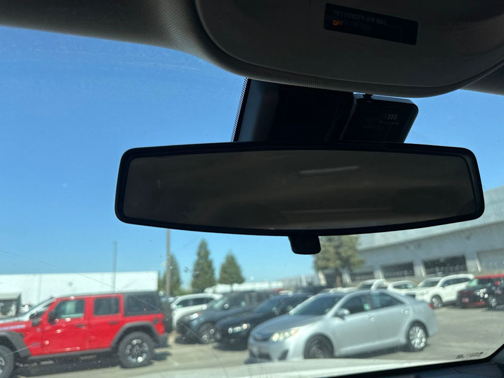 Thumbnail: 2021 Chevrolet Colorado - 21