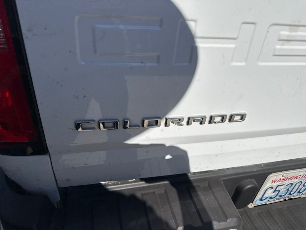 Thumbnail: 2021 Chevrolet Colorado - 17