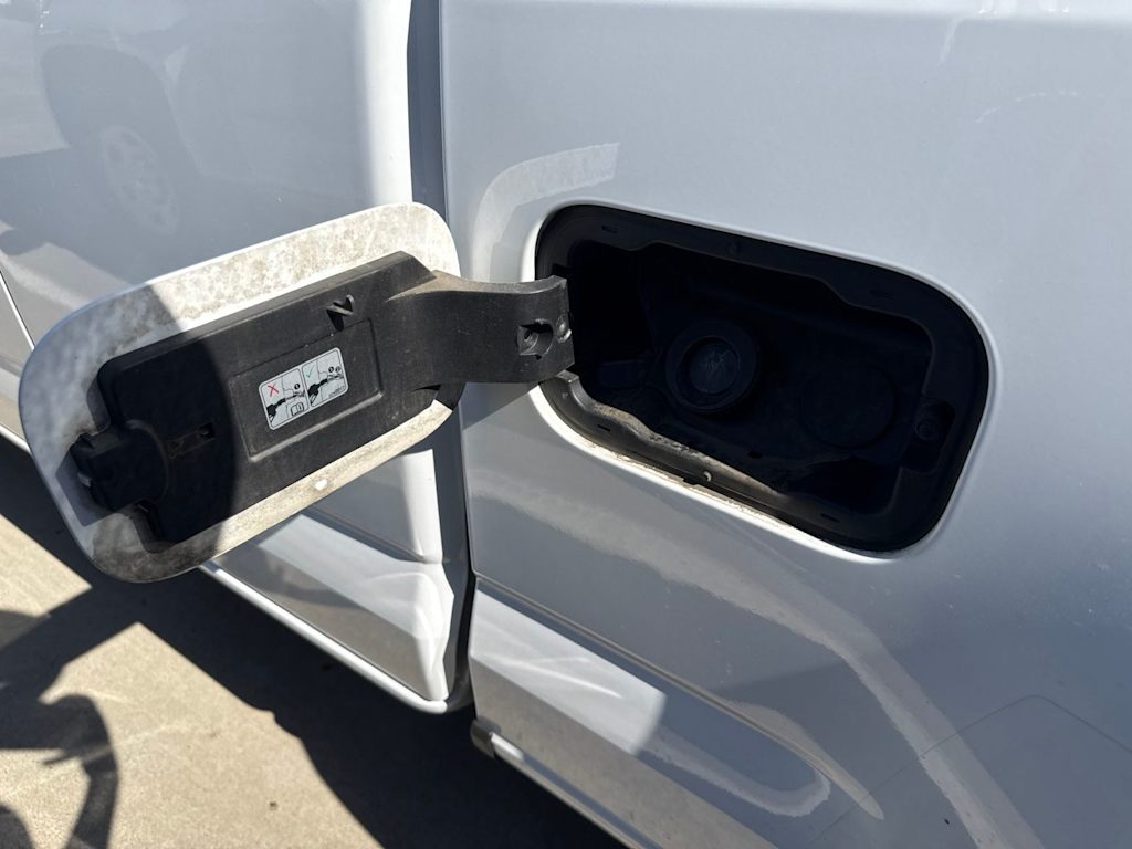 Thumbnail: 2021 Chevrolet Colorado - 9